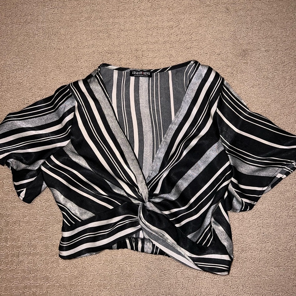 Black and gray white Crop satin v neck twist crop top